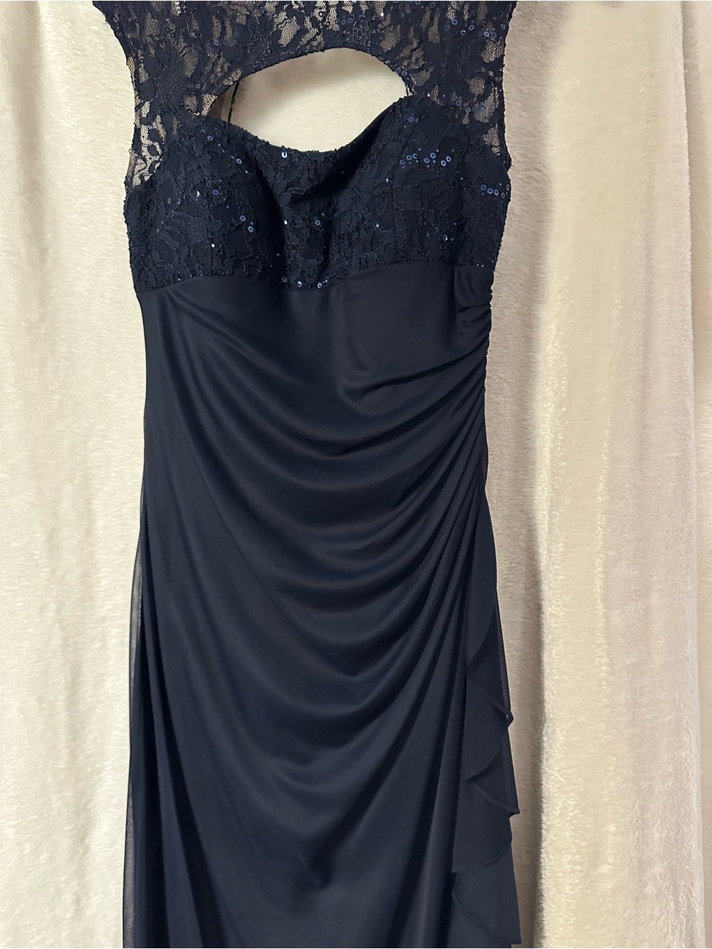 Navy Lace-Shoulder Evening Dress. - Picture 4 of 5